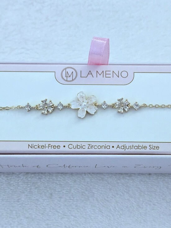 La Meno Jewelry - La Meno Druzy Flower🌸 Bracelet - NIB